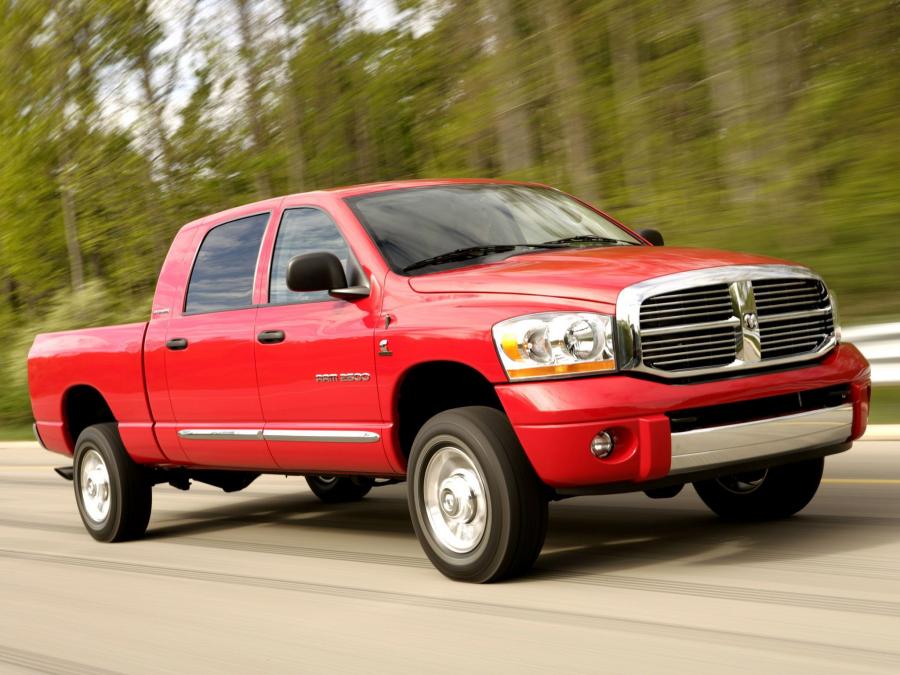  Dodge Ram 2500 Mega Cab 2006 года  (фото 20 из 35)